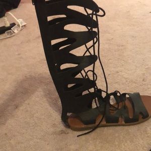Black gladiator sandals